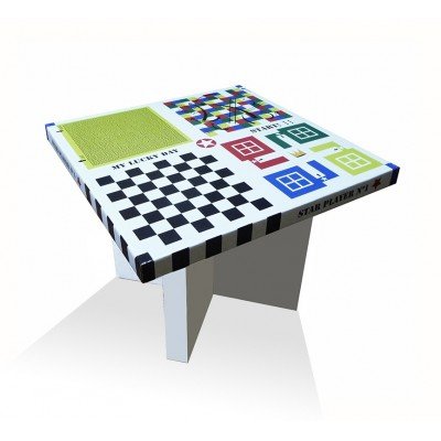 Mesa para niños con juegos